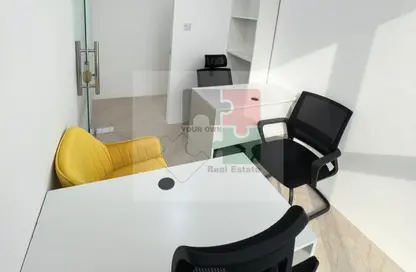 Business Centre - Studio - 2 Bathrooms for rent in Zalfa Building - Al Garhoud - Dubai