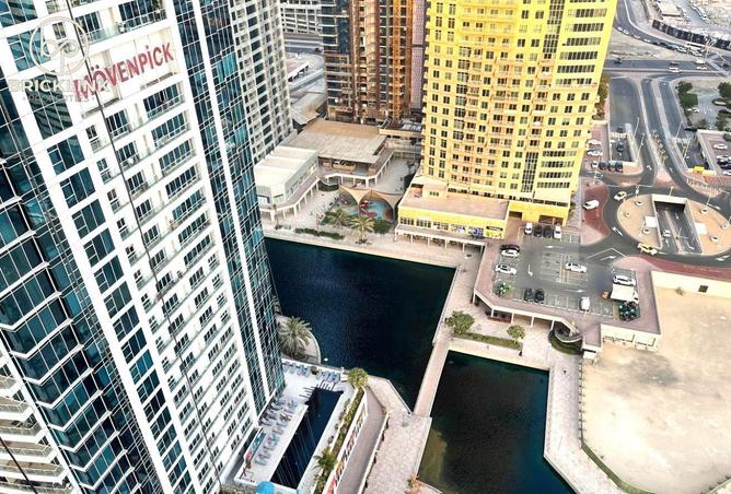 Corner 1BR | Lake View | Close to Metro |Investor