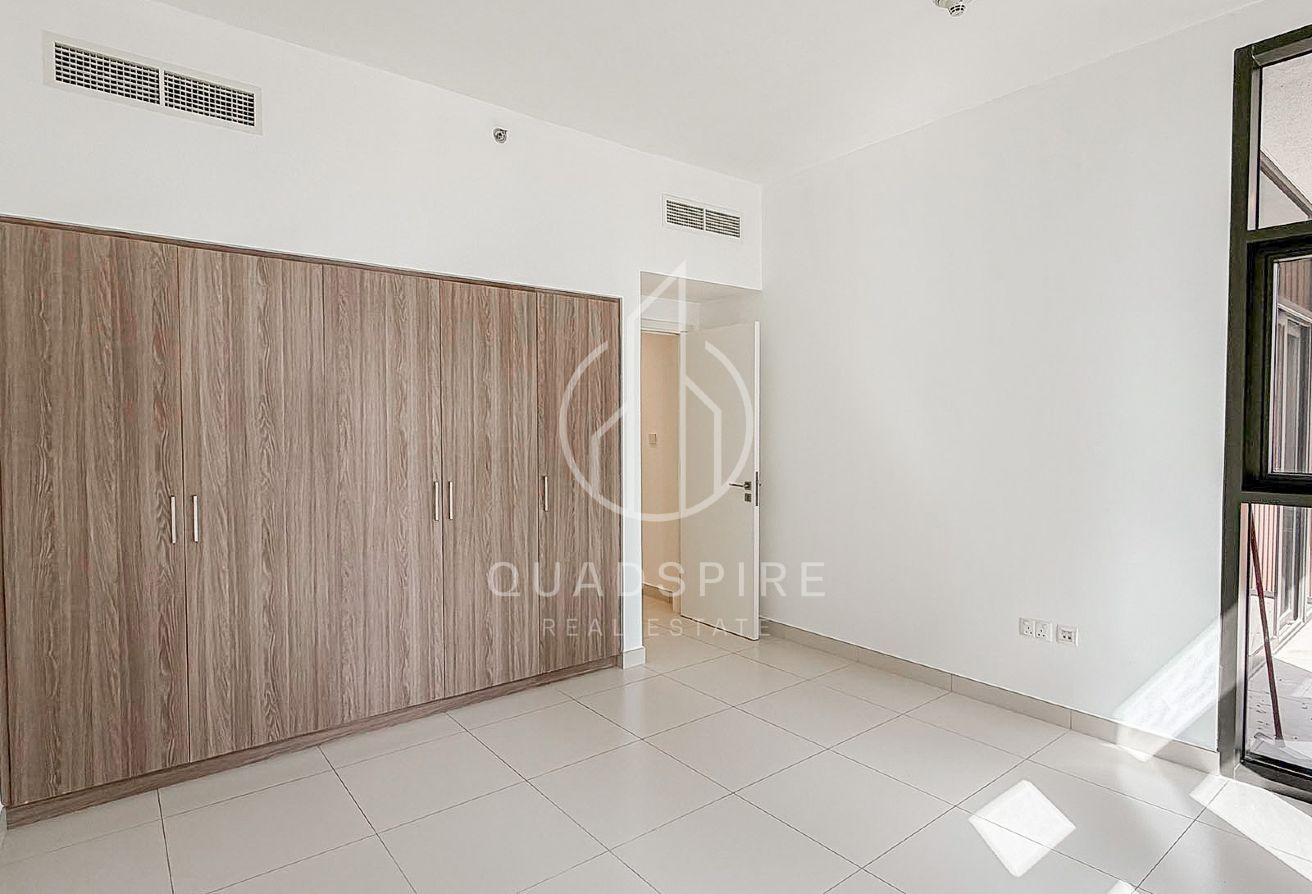 1 Bedroom Apartment | Vacant | Pool View photo 12