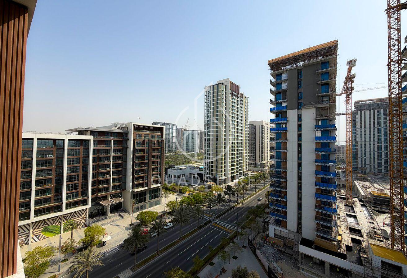 1 Bedroom Apartment | Vacant | Pool View photo 18
