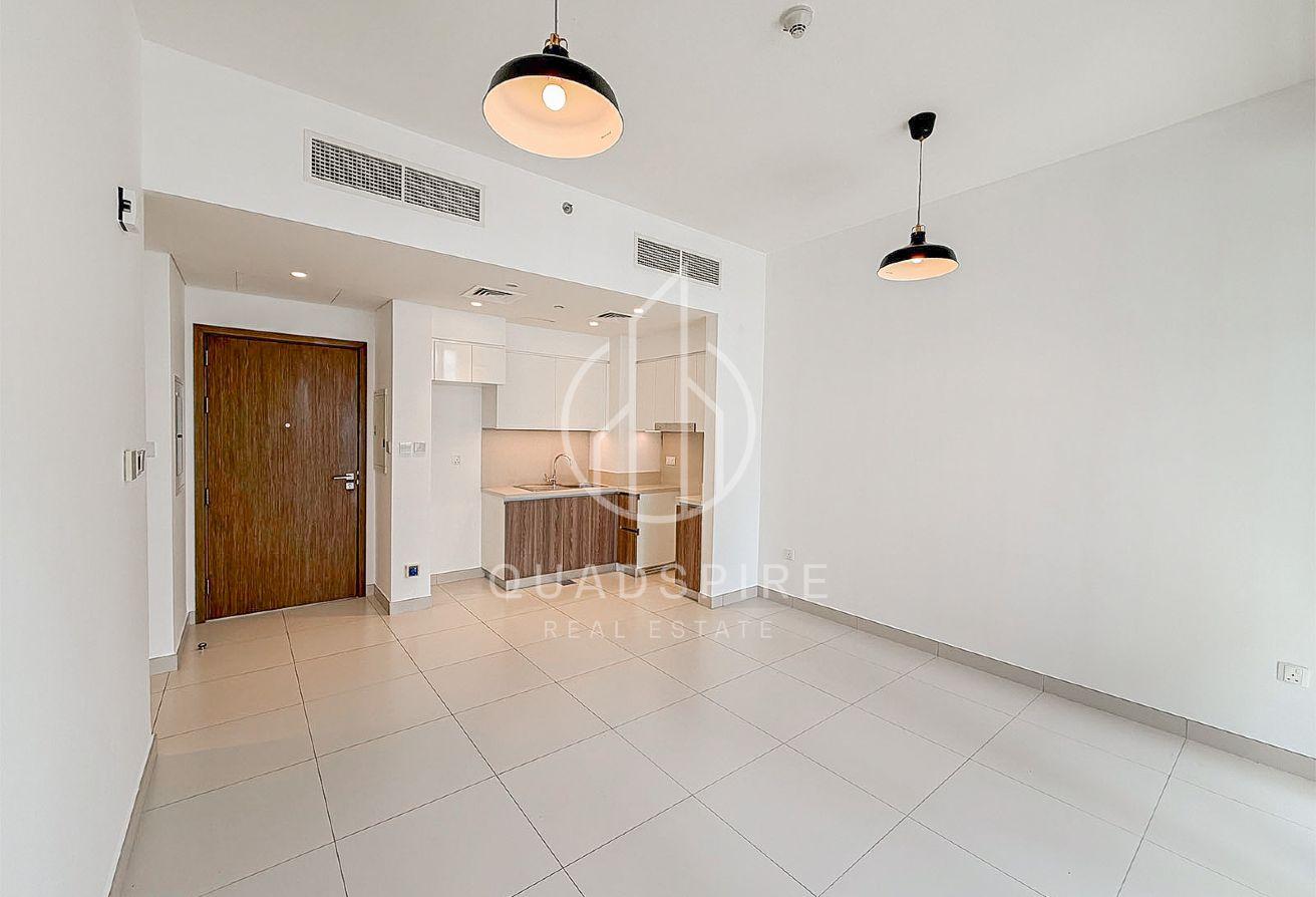 1 Bedroom Apartment | Vacant | Pool View photo 13