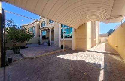 Villa - 5 - 7+ for rent in Al Nahyan Camp - Abu Dhabi