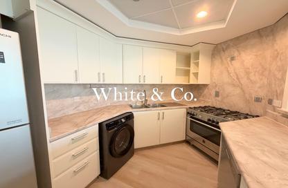 Apartment - 1 - 2 for sale in Al Hallawi - Shoreline Apartments - Palm Jumeirah - Dubai