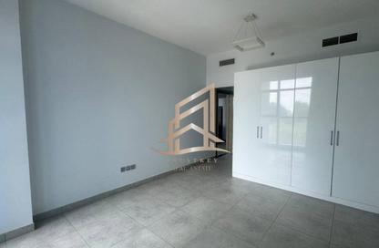 Apartment - 1 Bedroom - 2 Bathrooms for rent in Paradise View 1 - Majan - Dubai