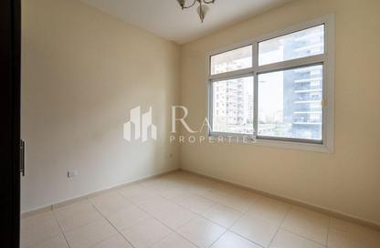 Apartment - 2 - 3 for rent in Tala 2 - Queue Point - Liwan - Dubai