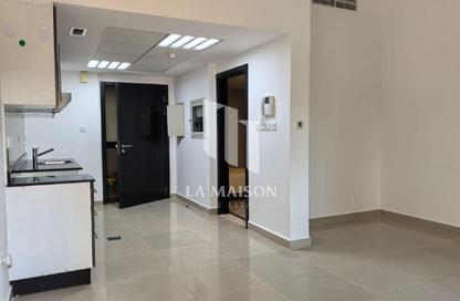 Apartment - Studio - 1 for rent in Tower 8 - Al Reef Downtown - Al Reef - Abu Dhabi Apartment - Studio - 1 for rent in Tower 8 - Al Reef Downtown - Al Reef - Abu Dhabi