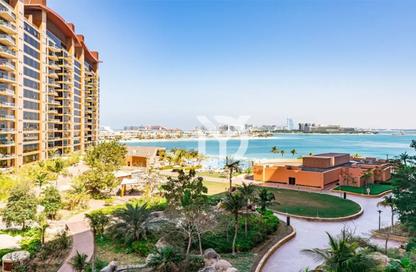 Apartment - 1 Bedroom - 2 Bathrooms for rent in Palm Jumeirah - Dubai