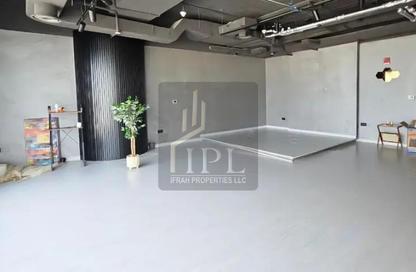 Office Space - Studio for rent in Churchill Towers - Business Bay - Dubai