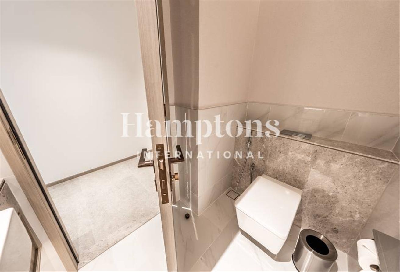 Luxurious | Creek View | Branded photo 21