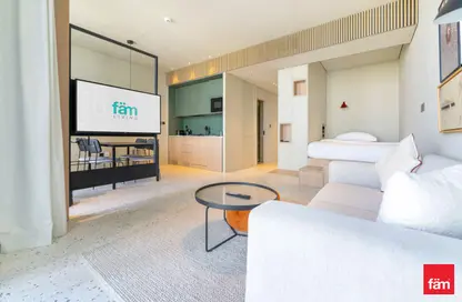 شقة للايجار في رأسًا على عقب - الخليج التجاري - دبي