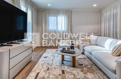Villa - 5 - 7 for rent in Sur La Mer 1 - Sur La Mer - Jumeirah 1 - Jumeirah - Dubai