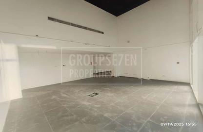Shop - Studio for rent in Capital Golden Tower - Business Bay - Dubai