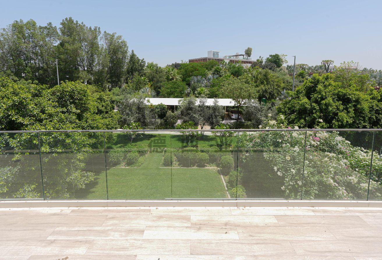 Community Garden View | Vacant | Unfurnished