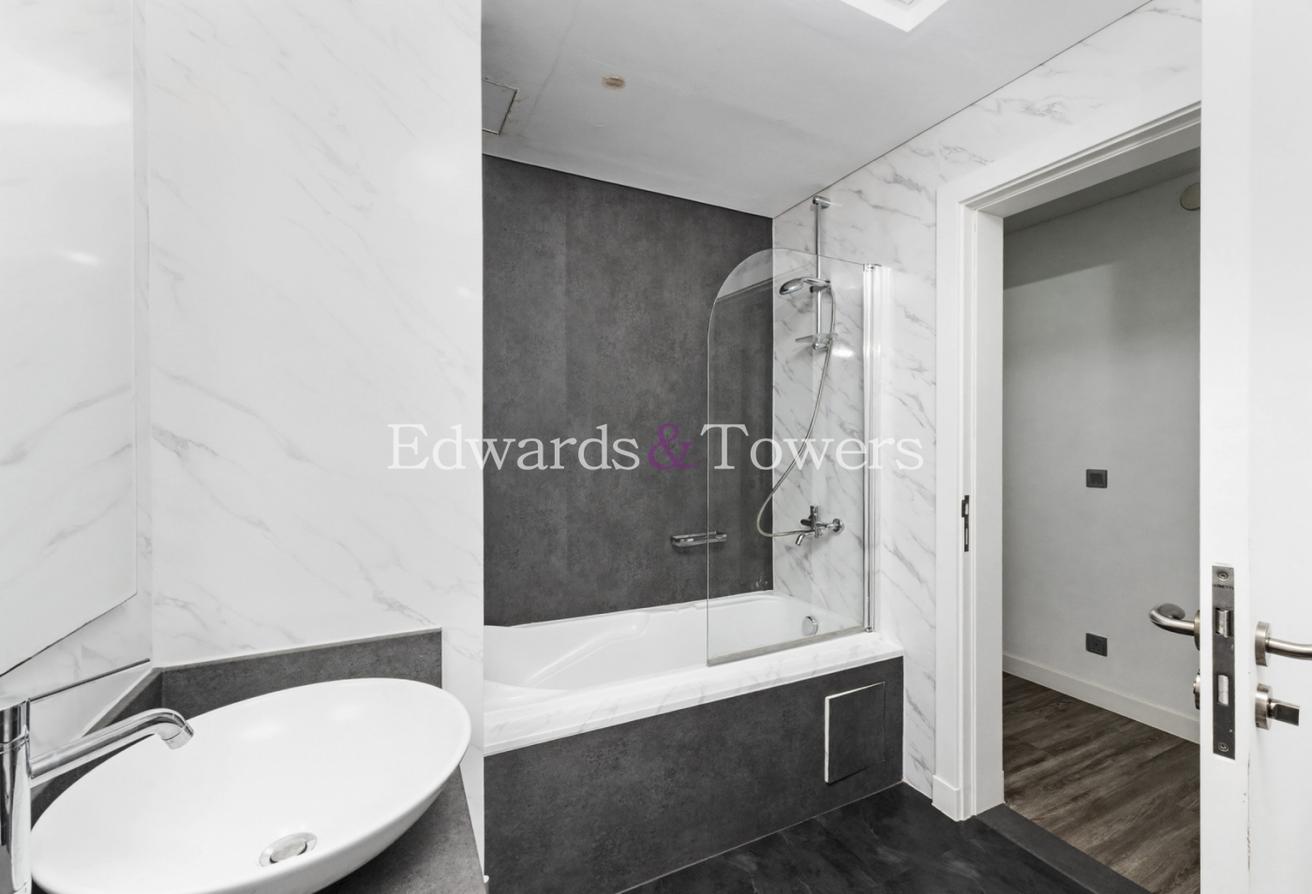 Full Sea View | Luxury Furnished |Upgraded| F Type photo 18