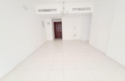 Apartment - 1 Bedroom - 2 Bathrooms for rent in New Al Taawun Road - Al Taawun - Sharjah Apartment - 1 Bedroom - 2 Bathrooms for rent in New Al Taawun Road - Al Taawun - Sharjah