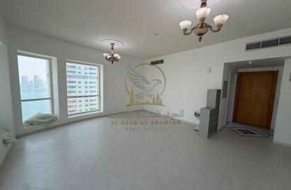 Apartment - 1 - 2 for rent in Al Khan Corniche - Al Khan - Sharjah