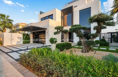 Villa - 5 Bedrooms - 6 Bathrooms for sale in Garden Homes Frond D - Garden Homes - Palm Jumeirah - Dubai