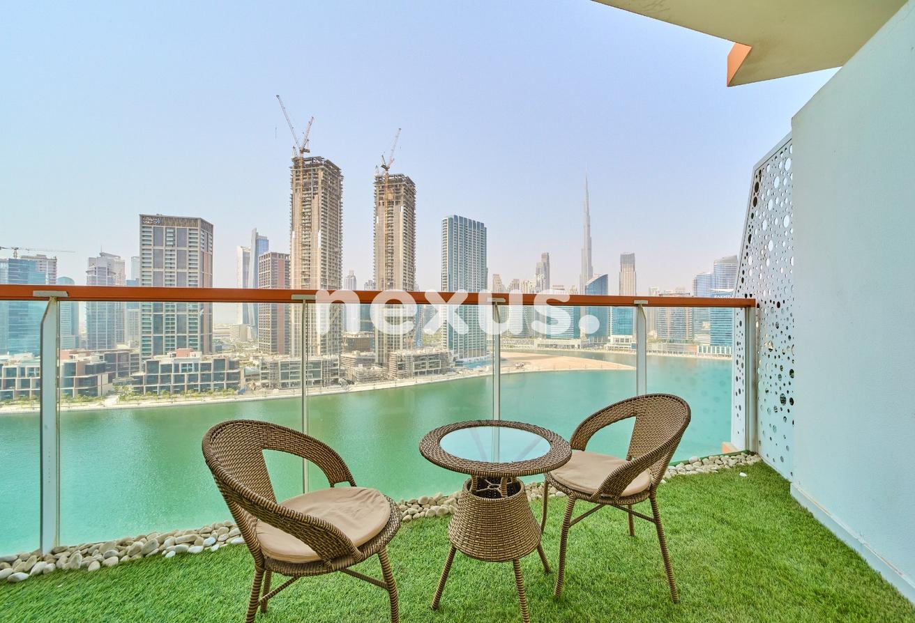 Elegant Fully Furnished Studio| Stunning Lake View photo 13