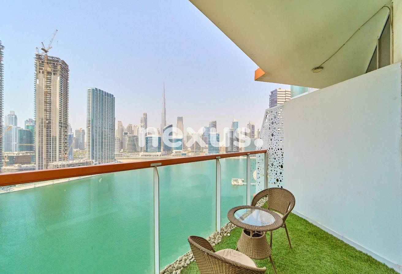 Elegant Fully Furnished Studio| Stunning Lake View photo 15
