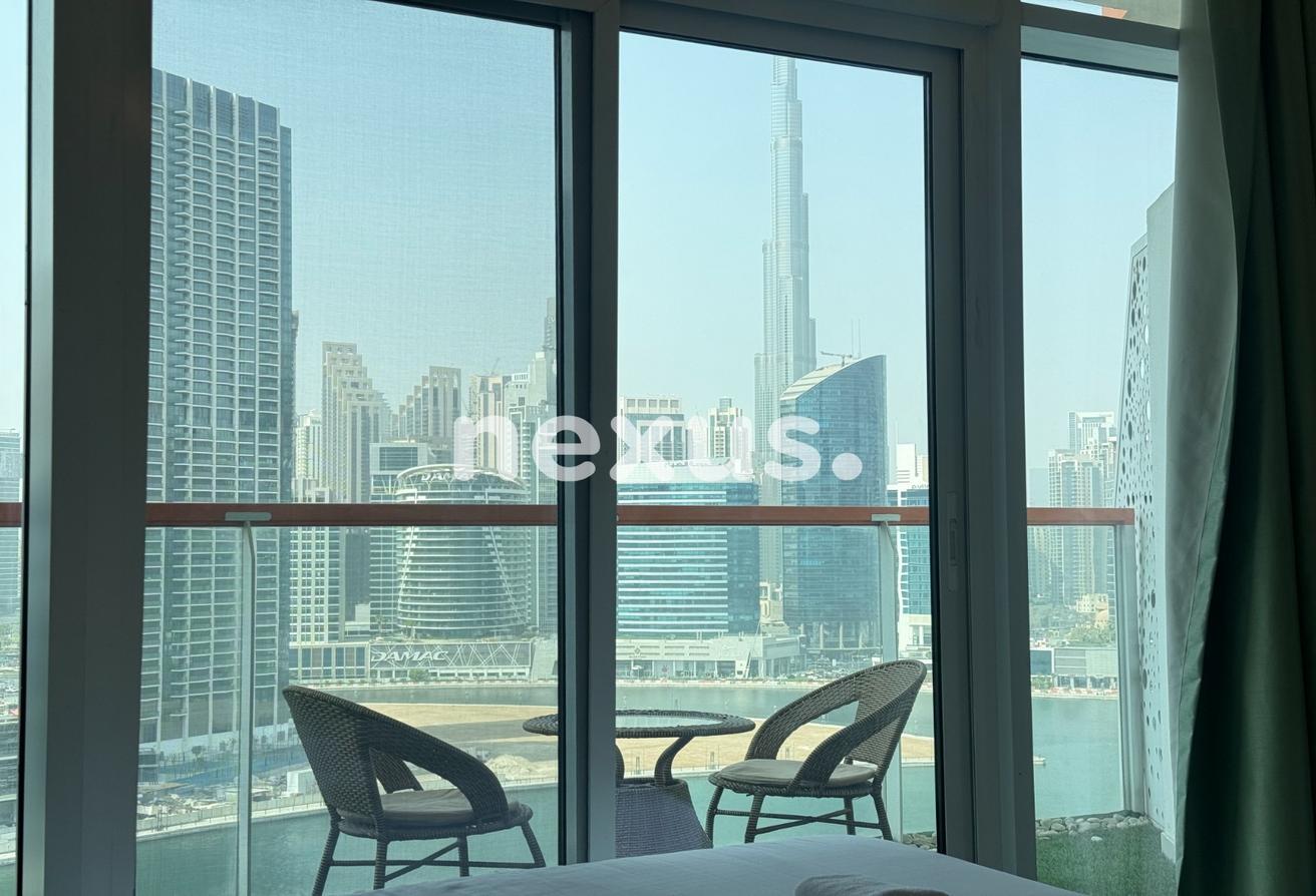 Elegant Fully Furnished Studio| Stunning Lake View photo 23