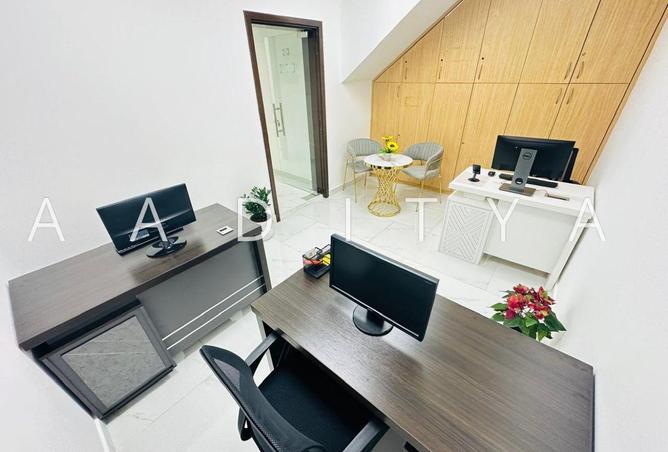 82803017 - Property Image 2