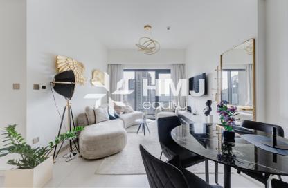 Apartment - 1 - 1 for rent in Burj Royale - Downtown Dubai - Dubai