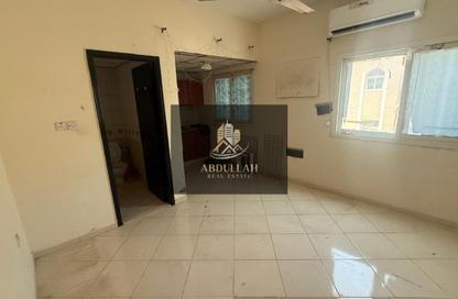 Apartment - Studio - 1 Bathroom for rent in Muwaileh 3 Building - Muwaileh - Sharjah