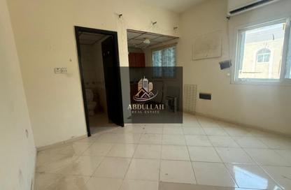 Apartment - Studio - 1 Bathroom for rent in Muwaileh 3 Building - Muwaileh - Sharjah