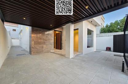 Villa - 5 Bedrooms - 7 Bathrooms for sale in Al Mowaihat 2 - Al Mowaihat - Ajman