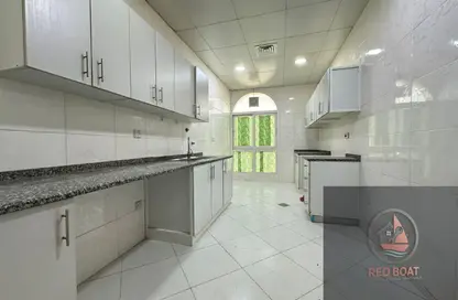 شقة - 2 غرف نوم - 2 حمامات للايجار في مدينة الرياض - أبوظبي