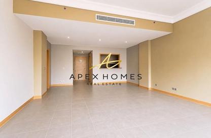 Apartment - 1 Bedroom - 1 Bathroom for rent in Al Tamr - Shoreline Apartments - Palm Jumeirah - Dubai