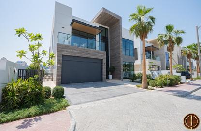 Villa - 5 - 6 for rent in Garden Homes Frond N - Garden Homes - Palm Jumeirah - Dubai Villa - 5 - 6 for rent in Garden Homes Frond N - Garden Homes - Palm Jumeirah - Dubai