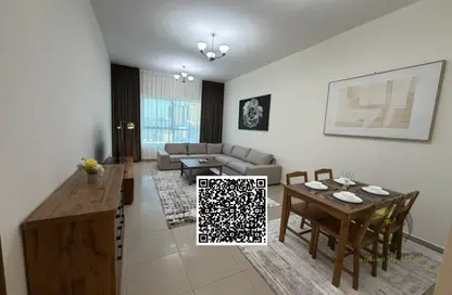 شقة - 2 غرف نوم - 2 حمامات للايجار في مساكن كورنيش عجمان - طريق كورنيش عجمان - عجمان