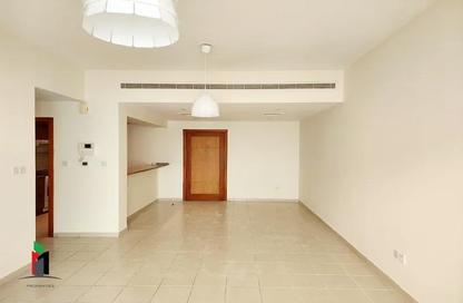 Apartment - 1 - 1 for rent in Al Thayyal 4 - Al Thayyal - Greens - Dubai