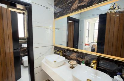 Villa - 4 - 6 for rent in Al Zaheya Gardens - Al Zahya - Ajman