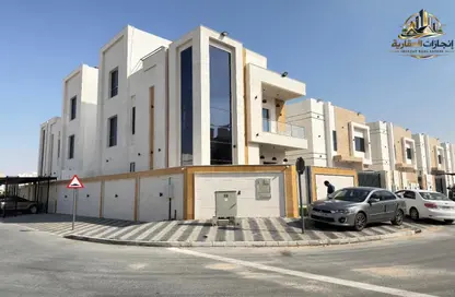 Villa - 4 Bedrooms - 6 Bathrooms for rent in Al Zaheya Gardens - Al Zahya - Ajman