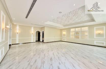 Villa - 4 Bedrooms - 5 Bathrooms for rent in Nad Al Sheba 4 - Nad Al Sheba - Dubai