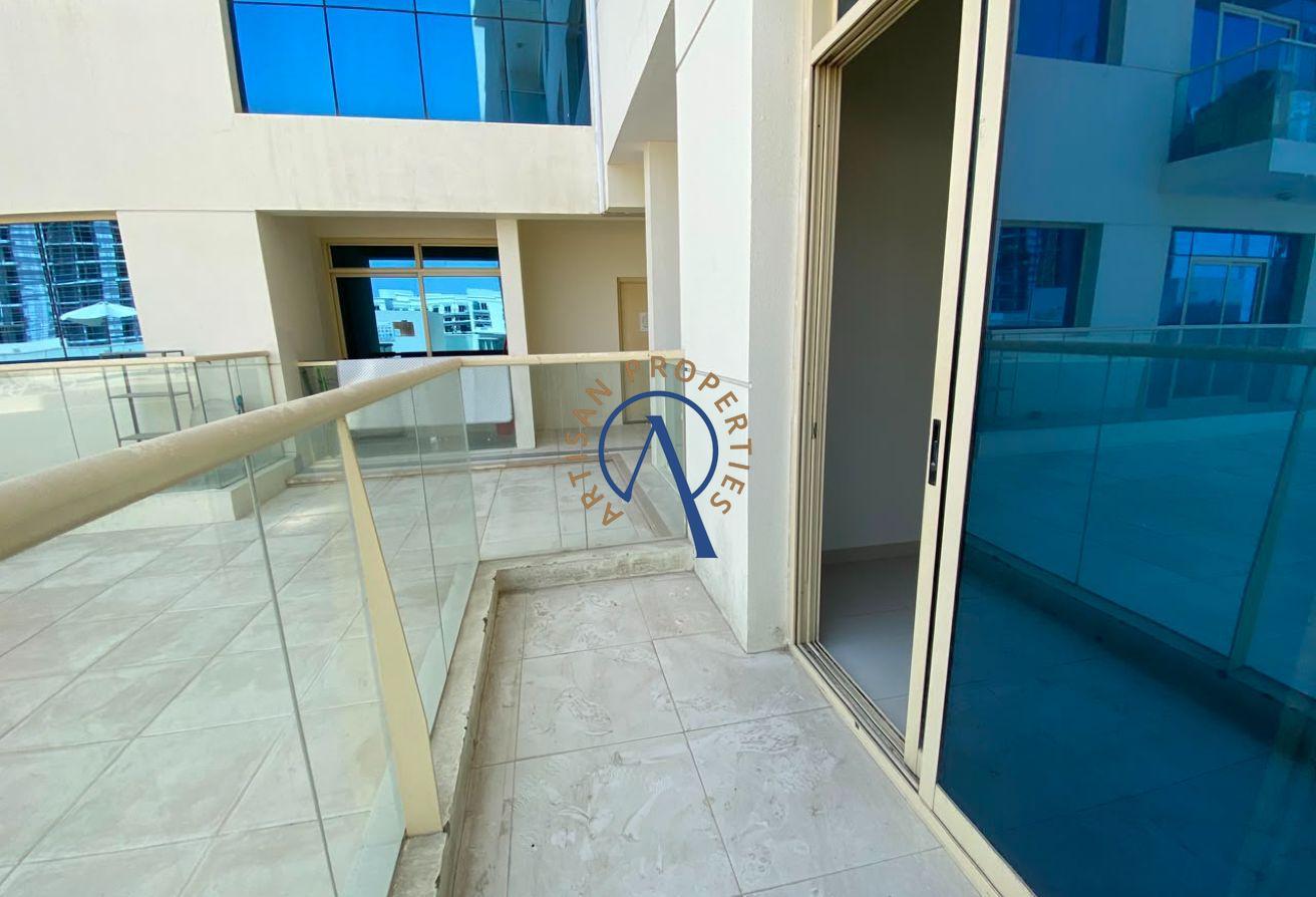 SPACIOUS | ELEGANT FINISH | VACANT photo 7