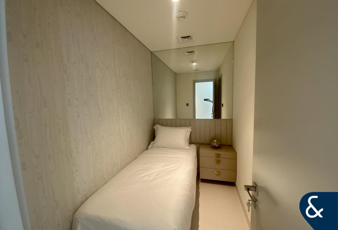 Emaar Beachfront | Three Bedroom | Furnished photo 19