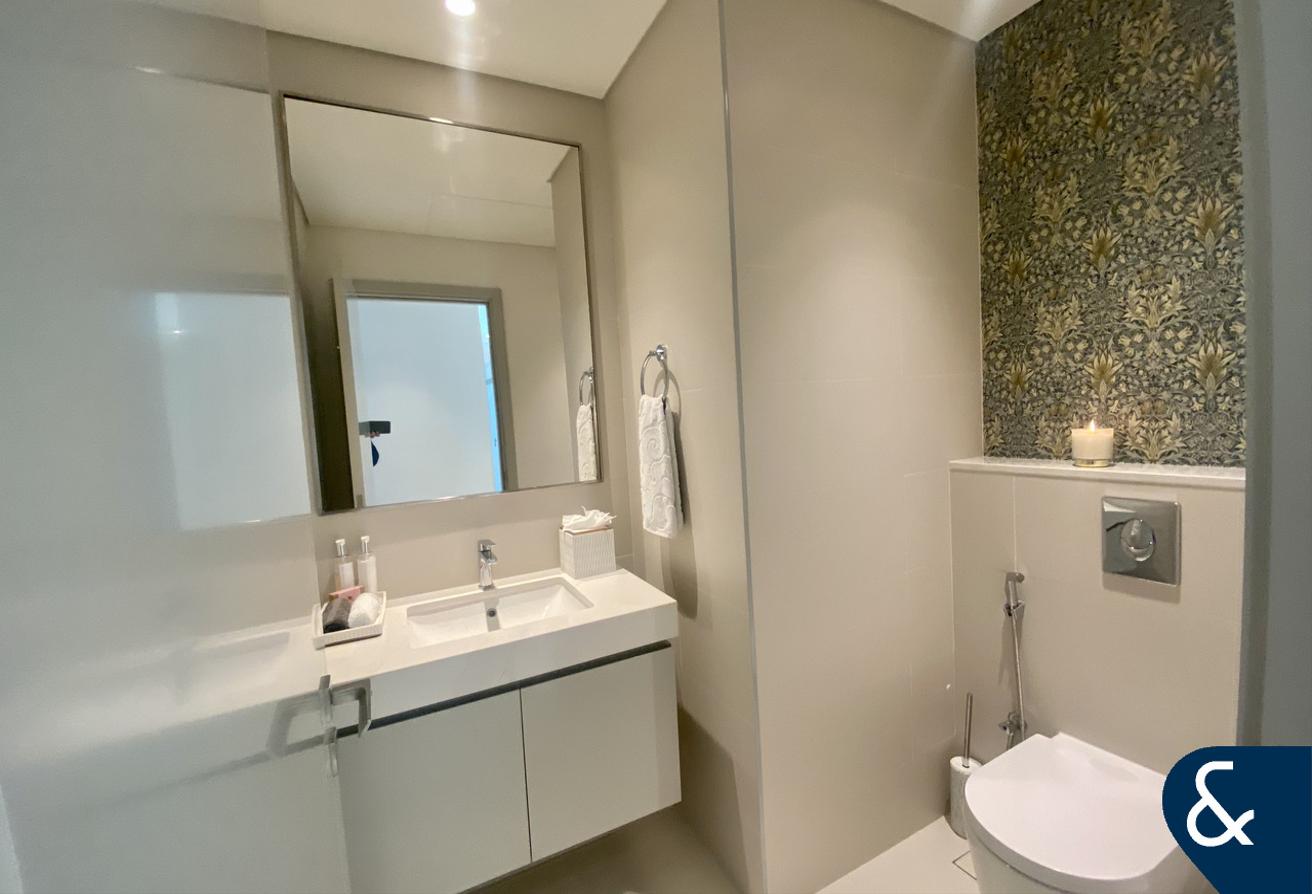 Emaar Beachfront | Three Bedroom | Furnished photo 16