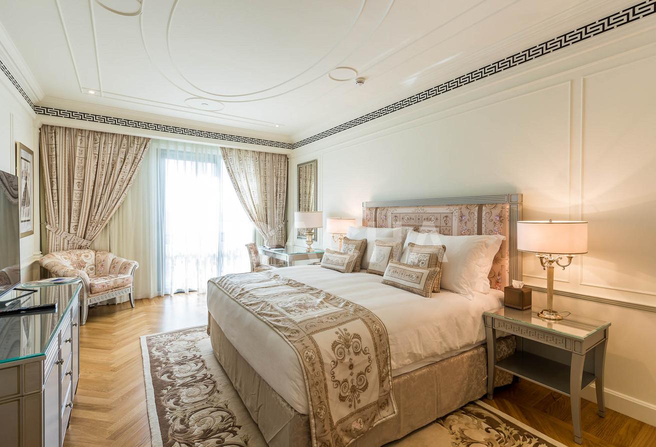 Luxury Furnished 3 Bed | Versace | VACANT photo 4