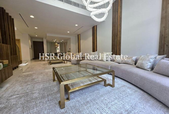 3-bed townhouse in Aldhay at Bloom Gardens · Upgraded — photo 2