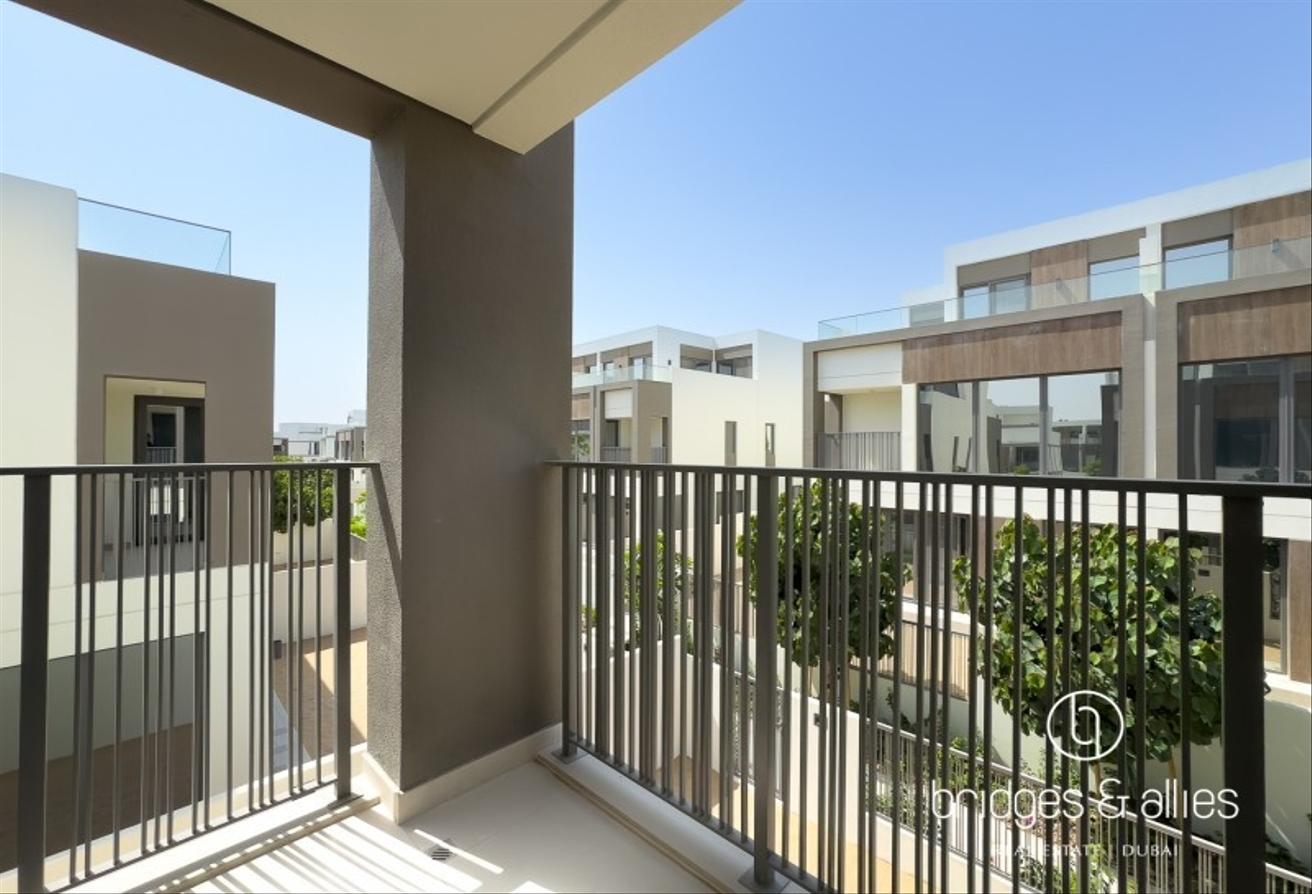 4 BEDS + MAID | BIG PLOT| INTERNAL FACING photo 19