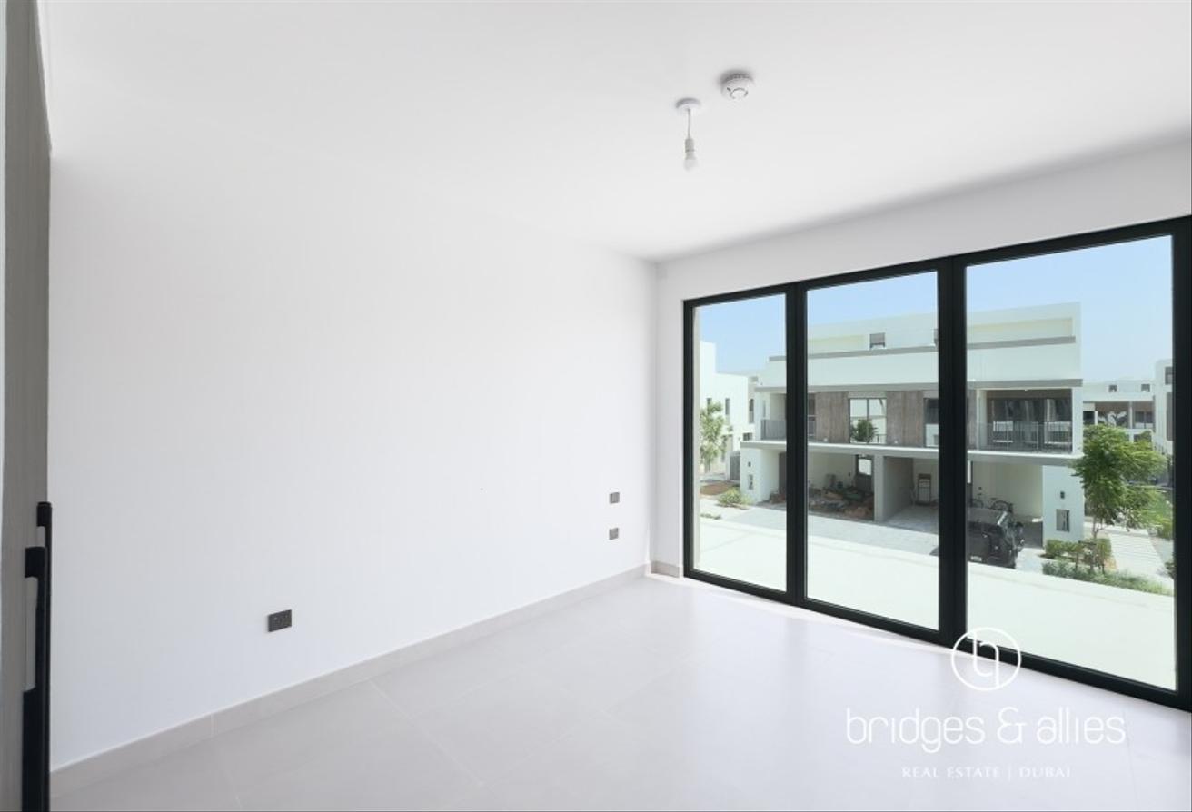 4 BEDS + MAID | BIG PLOT| INTERNAL FACING photo 20
