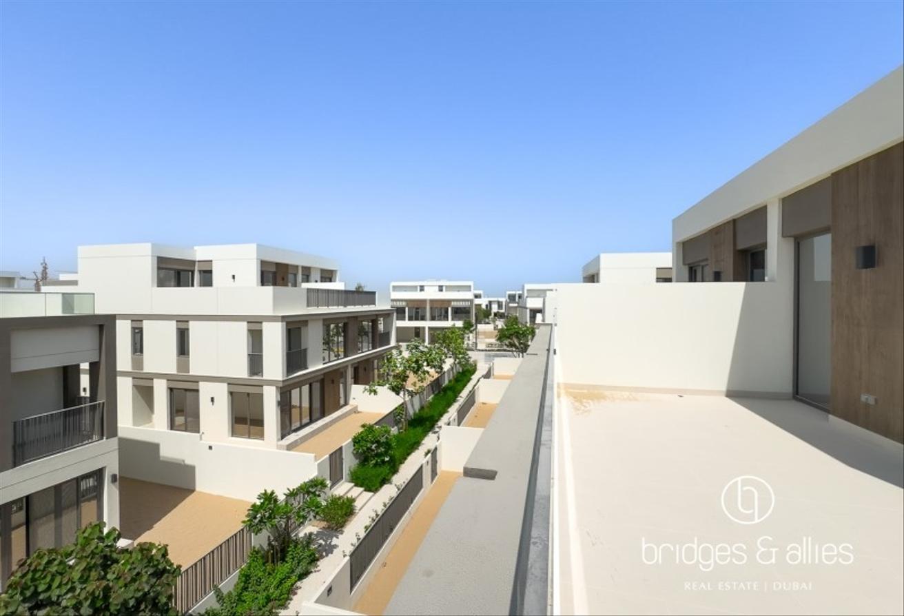 4 BEDS + MAID | BIG PLOT| INTERNAL FACING photo 18