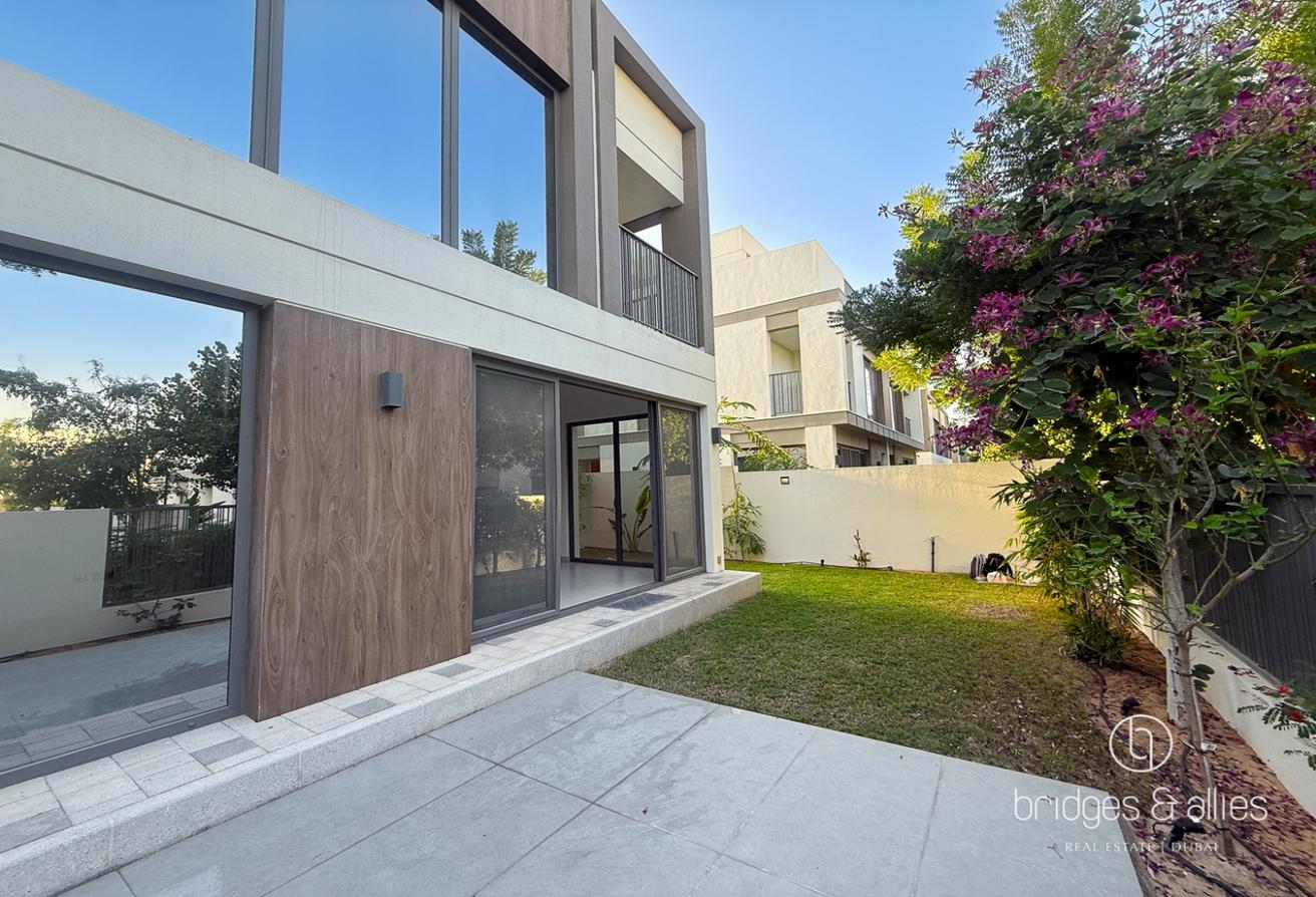 4 BEDS + MAID | BIG PLOT| INTERNAL FACING photo 14