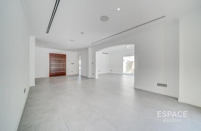 Villa - 5 Bedrooms - 5 Bathrooms for rent in Meadows 2 - Meadows - Dubai