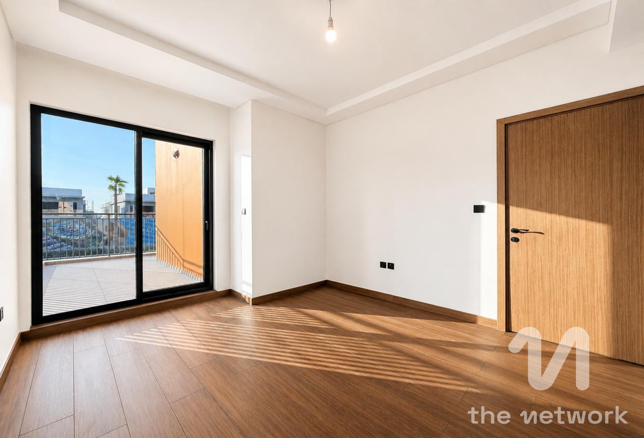 Brand New | Spacious 5 Bedrooms | Vacant photo 13