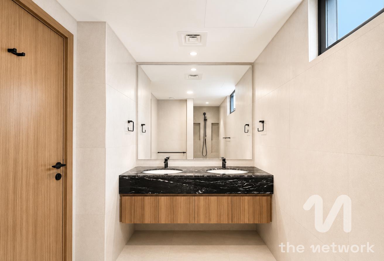 Brand New | Spacious 5 Bedrooms | Vacant photo 14