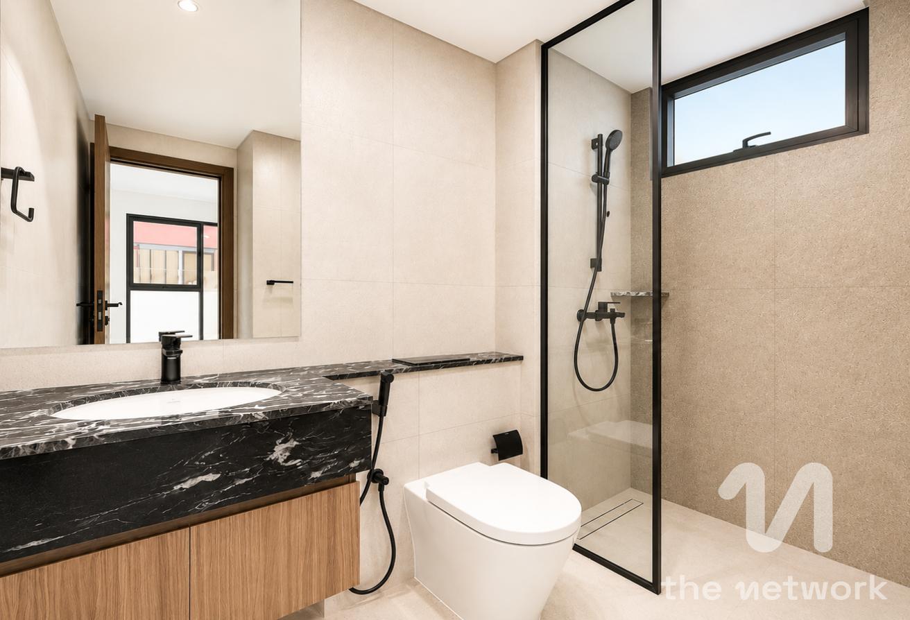 Brand New | Spacious 5 Bedrooms | Vacant photo 9